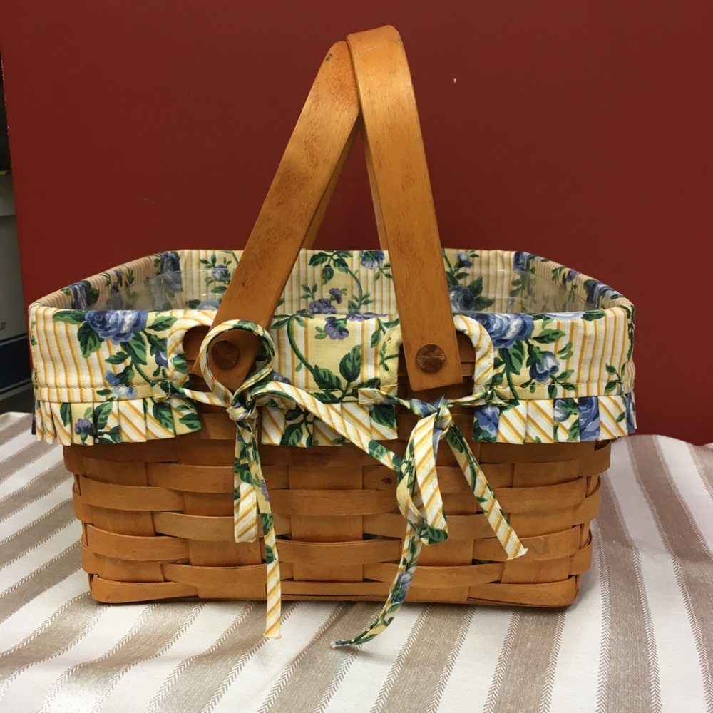 Longaberger 1995 Yellow-Blue Floral Basket - 12” Square